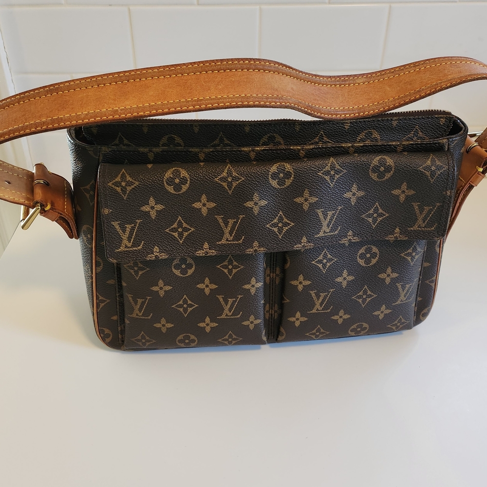 Louis Vuitton Viva Cite GM Shoulder Bag